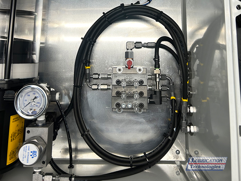Brush Washer (78 Lube Points) ReliaMAX™ Automatic Lubrication System Installation