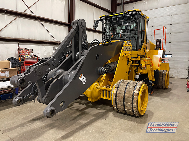 Volvo L150H Loader ReliaMAX™ Automatic Lubrication System