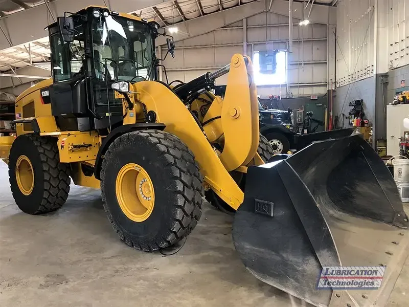 cat-930m-small-wheel-loader-2019-2-01
