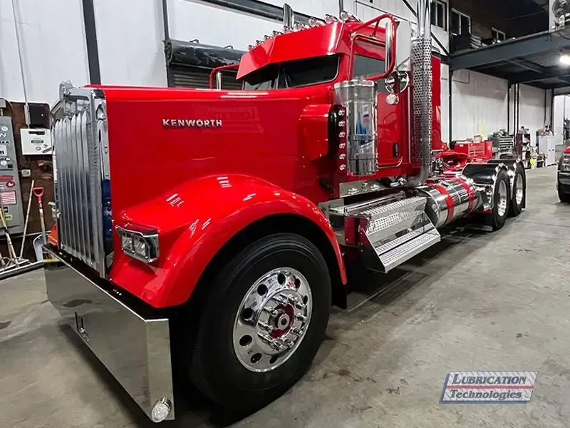 sc-kenworth-w900-tandem-axle-tractor-2023-1